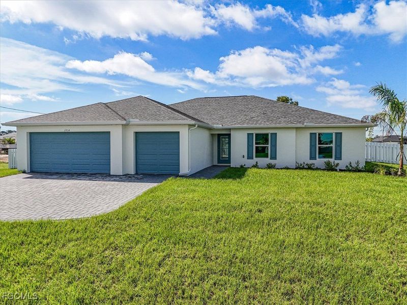 Image 30 of a home in Cape Coral.