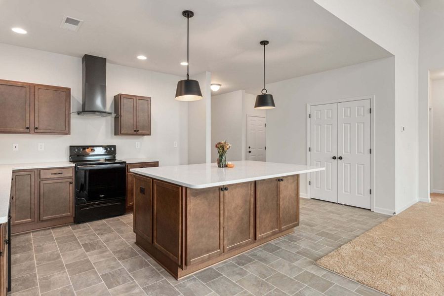 Standard Kitchen w/Upgrades