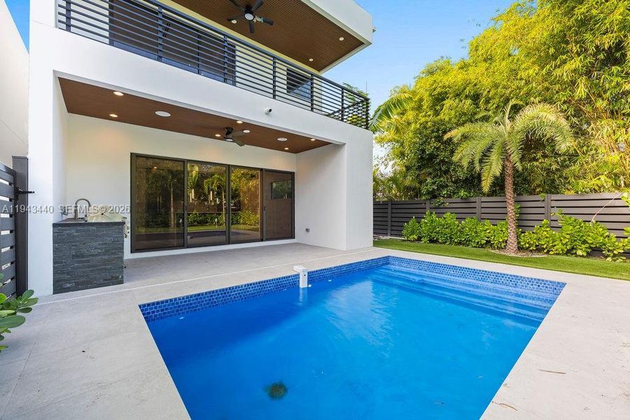 Exterior details and patio area of a home in , Fort Lauderdale (Image 41). Exterior details and patio area of a home in , Fort Lauderdale (Image 41).