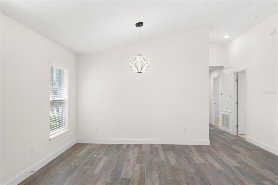 Spacious, unfurnished interior of a new home in , St. Petersburg (Image 28).