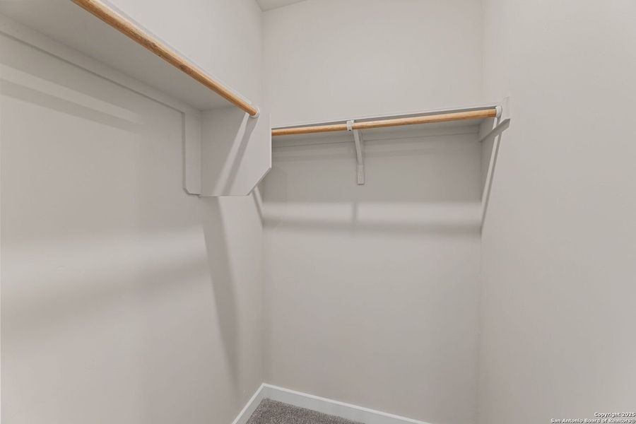 Image 32 of a home in Highland Ridge.