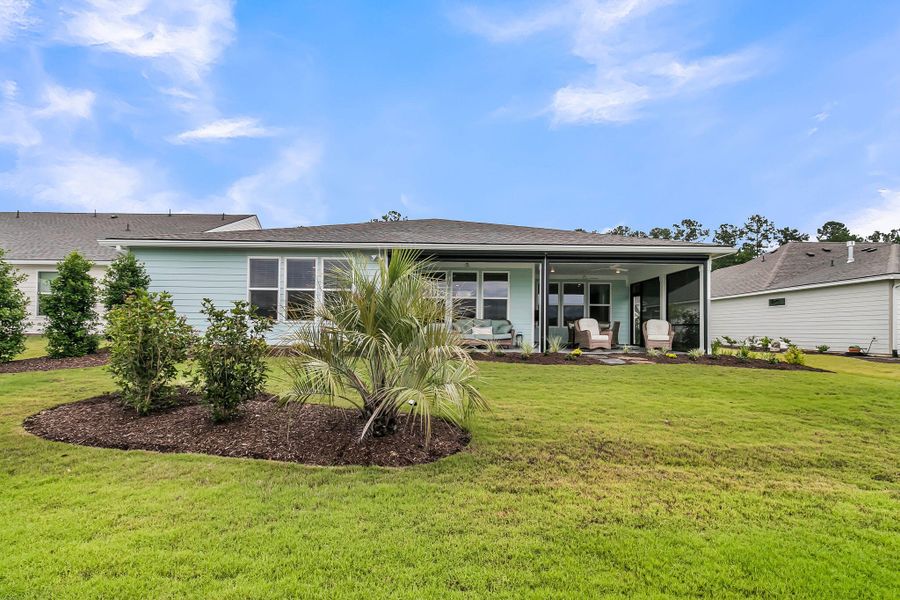 Exterior details and patio area of a home in , Summerville (Image 3).