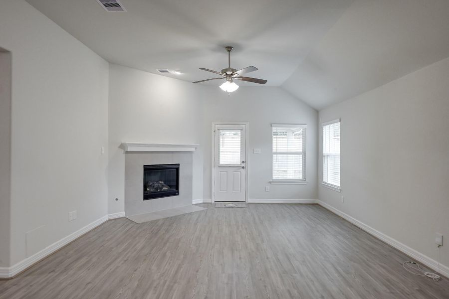 Spacios Family room