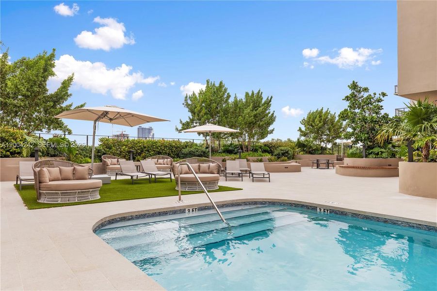 Community amenities in Arbor, Miami (Image 50).