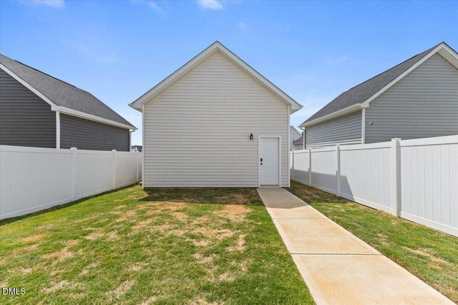 46-33 Pear Blossom Pkwy