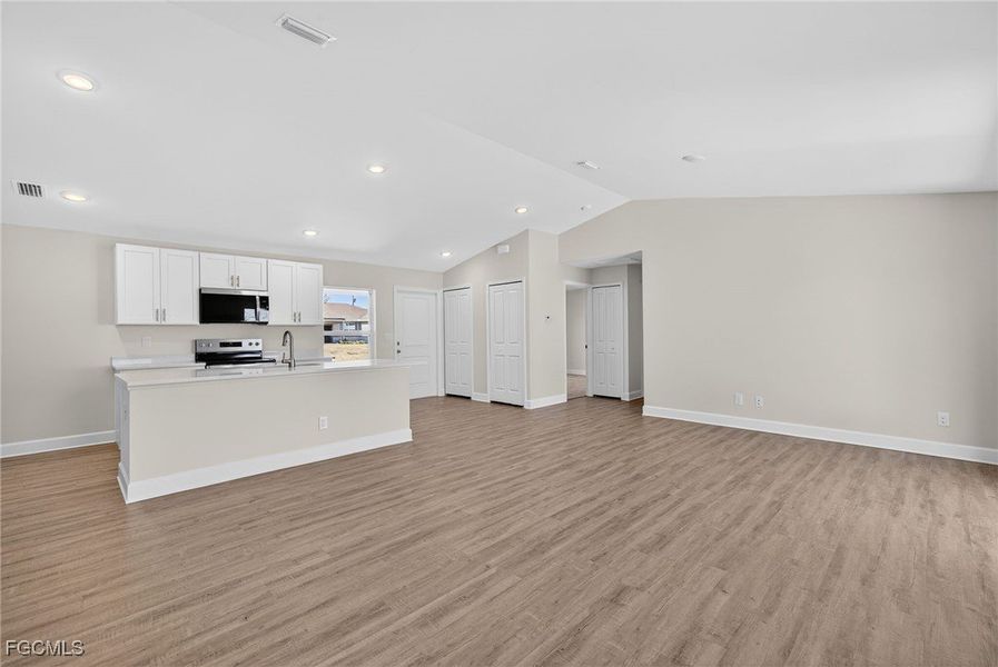 Spacious, unfurnished interior of a new home in Cape Coral, Cape Coral (Image 19). Spacious, unfurnished interior of a new home in Cape Coral, Cape Coral (Image 19).