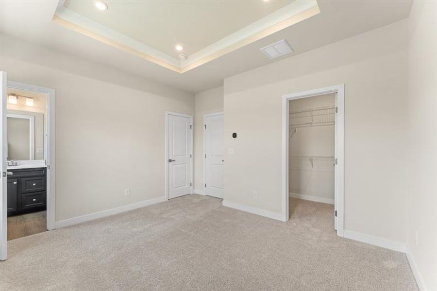 Spacious, unfurnished interior of a new home in Stowe Branch Townhomes, Charlotte (Image 14).