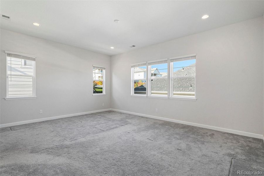 Spacious, unfurnished interior of a new home in , Castle Rock (Image 41).