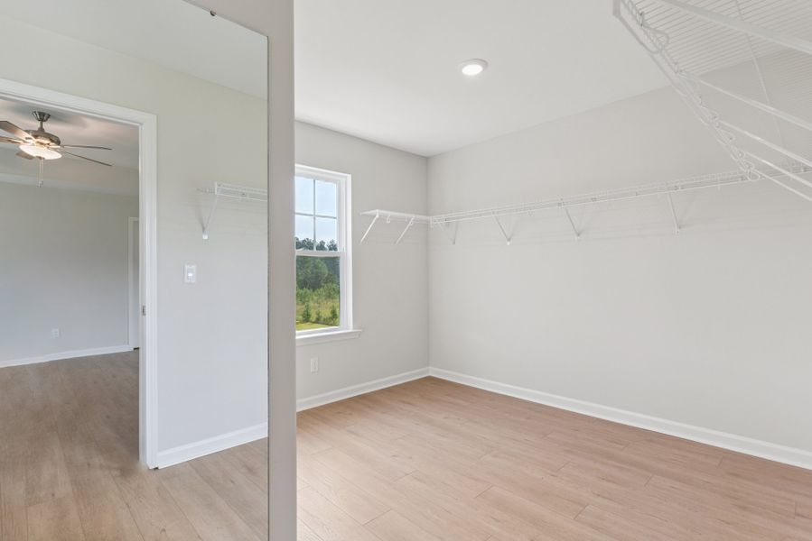 Spacious, unfurnished interior of a new home in NorthShore on the St. Marys River, Kingsland (Image 41). Spacious, unfurnished interior of a new home in NorthShore on the St. Marys River, Kingsland (Image 41).