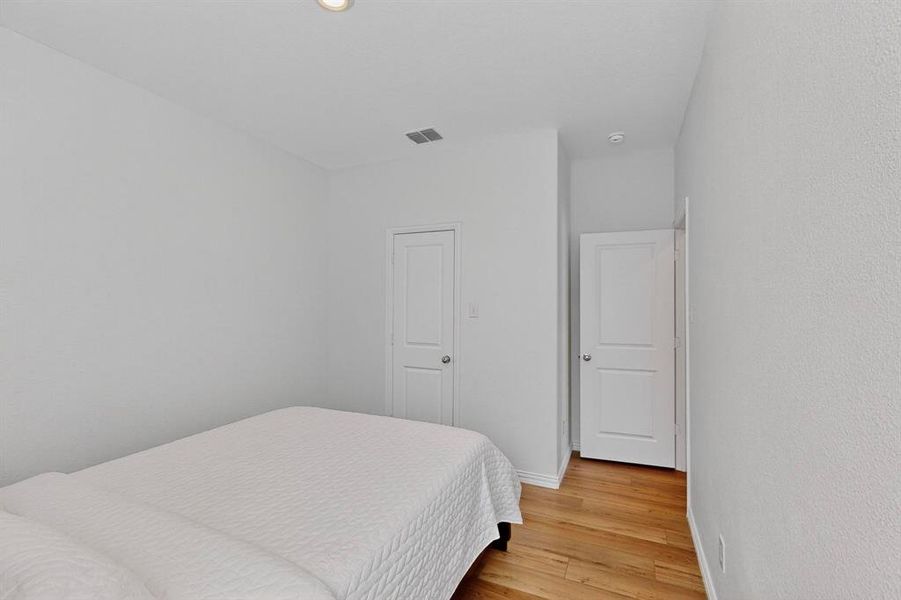 Image 23 of a home in .