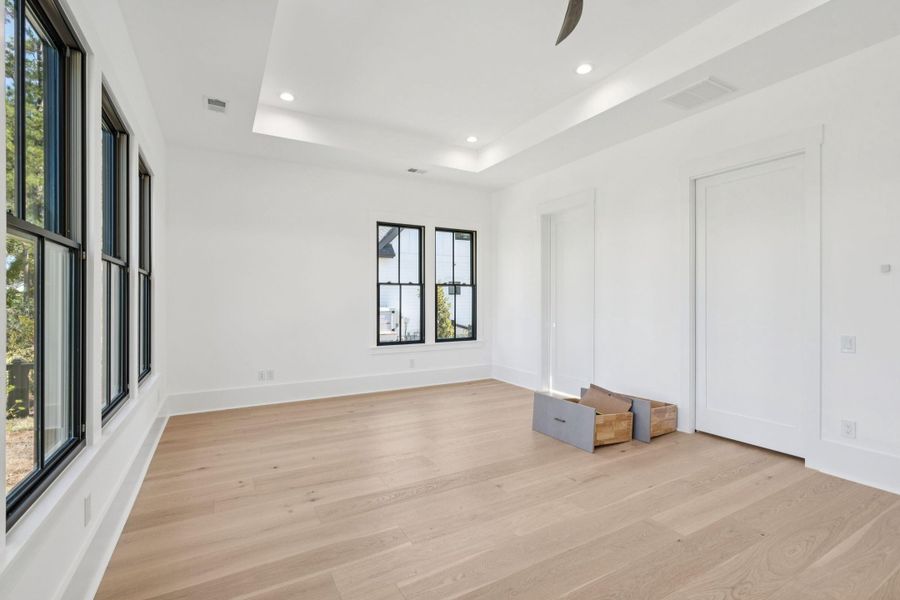 Spacious, unfurnished interior of a new home in , Ravenel (Image 45).