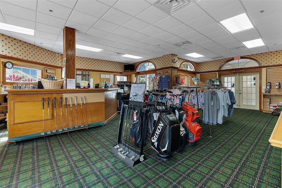 Community amenities in , Weeki Wachee (Image 56).