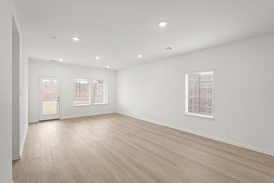 Spacious, unfurnished interior of a new home in Presswoods, Splendora (Image 14).