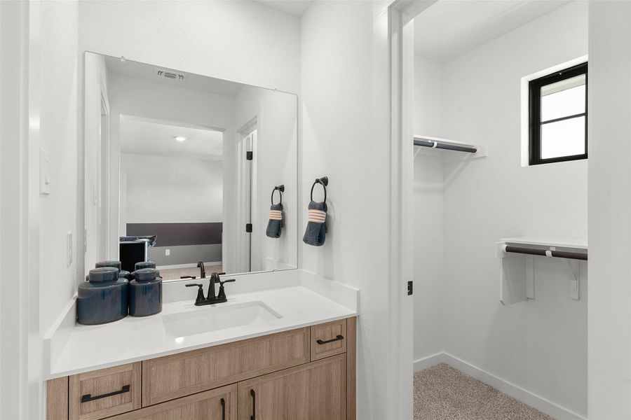 REPRESENTATIVE OF FLOOR PLAN ONLY REPRESENTATIVE OF FLOOR PLAN ONLY