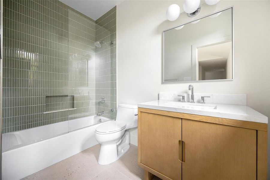 Furnished interior view inside a new home in , Dallas (Image 32). Furnished interior view inside a new home in , Dallas (Image 32).