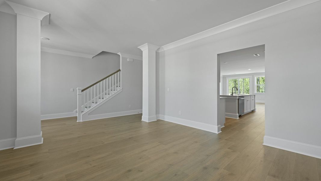 Spacious, unfurnished interior of a new home in Livingston Woods, Irmo (Image 15).