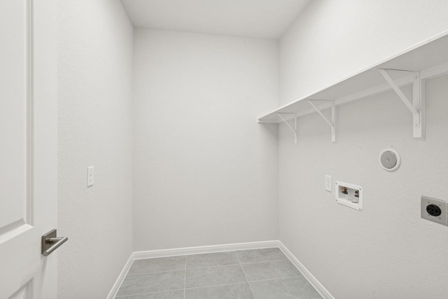 Spacious, unfurnished interior of a new home in Jubilee, Hockley (Image 30).