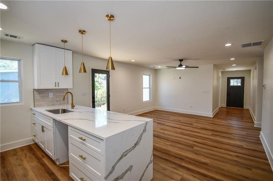 Image 43 of a home in .