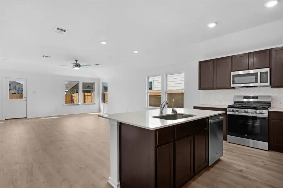 REPRESENTATIVE OF FLOOR PLAN ONLY