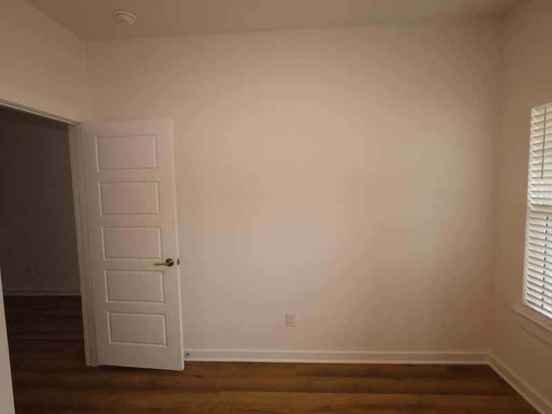 Spacious, unfurnished interior of a new home in Summerview, Fulshear (Image 23).