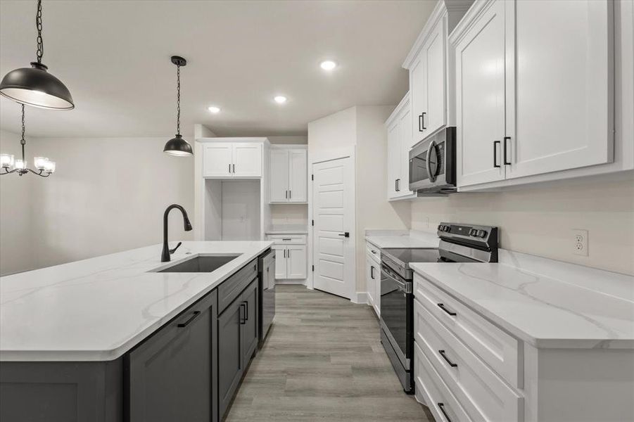 Furnished interior view inside a new home in , Fort Worth (Image 5).