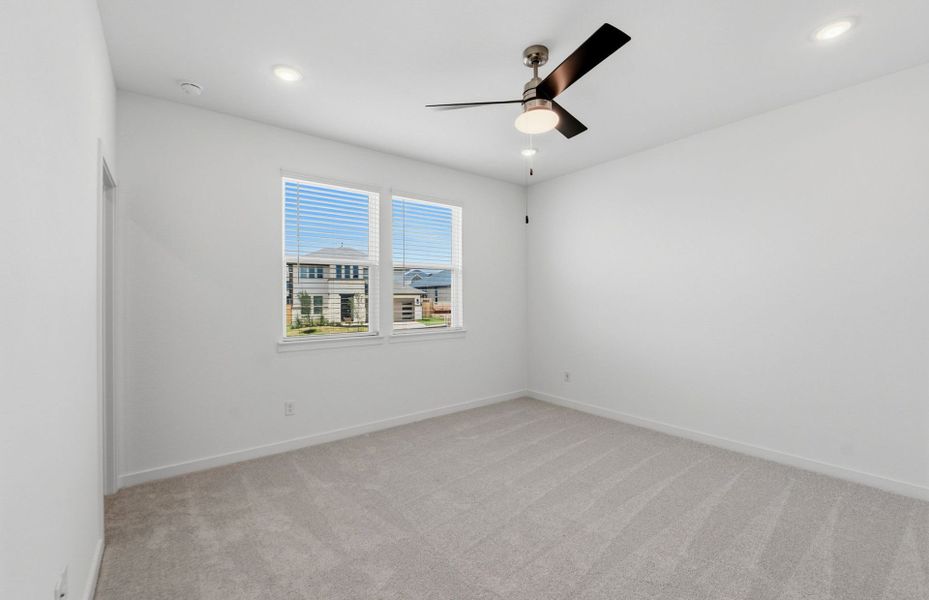 Spacious, unfurnished interior of a new home in Crosswinds, Kyle (Image 27).