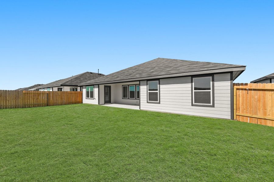 Exterior details and patio area of a home in Medina, Dayton (Image 8).