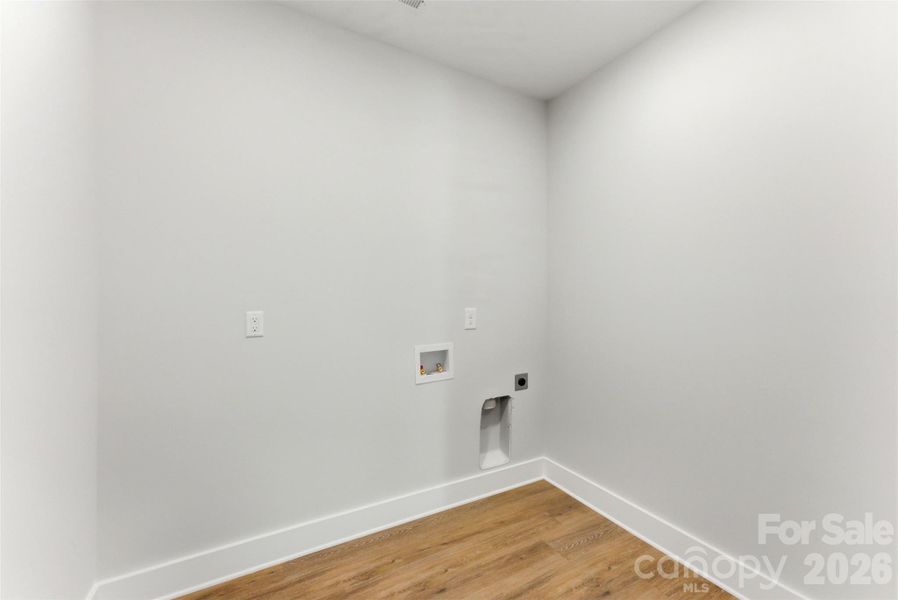 Spacious, unfurnished interior of a new home in , Conover (Image 23).