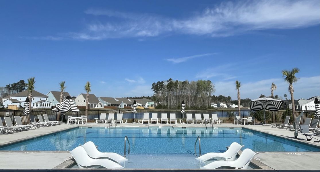 Community amenities in Summerwind Crossing at Lakes of Cane Bay, Summerville (Image 39).