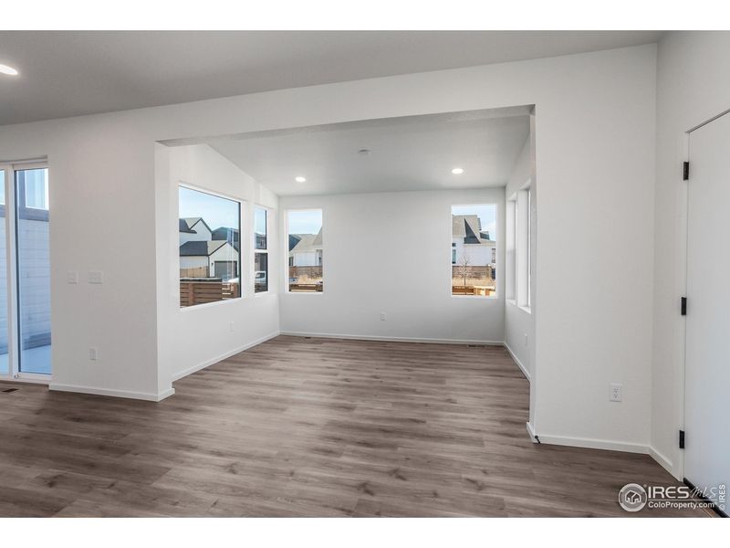 Spacious, unfurnished interior of a new home in , Timnath (Image 37).