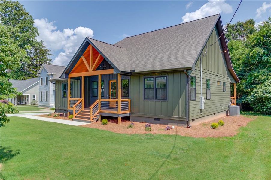 Exterior details and patio area of a home in , Jefferson (Image 29).