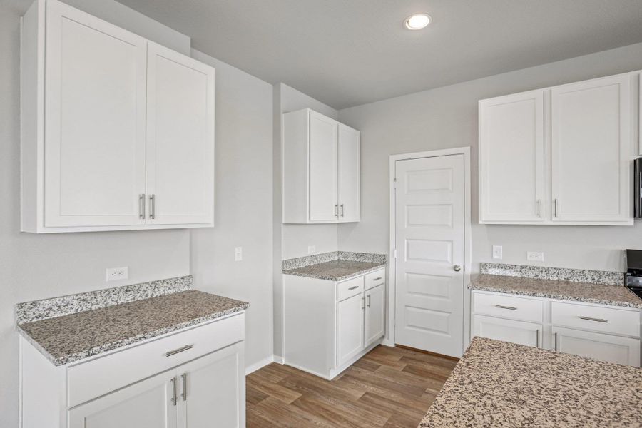 Furnished interior view inside a new home in Harvest Ridge, Elgin (Image 10).