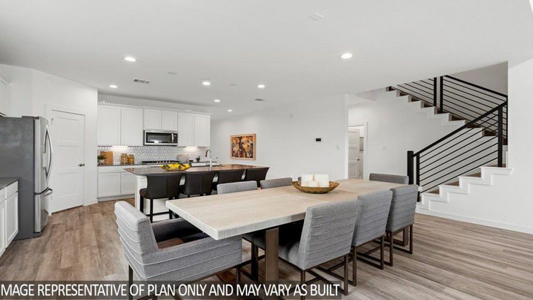 Furnished interior view inside a new home in Silverthorne, Conroe (Image 13).