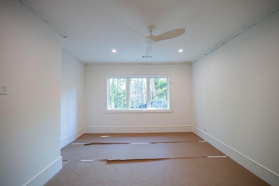 Image 36 of a home in Blue Heron Walk.