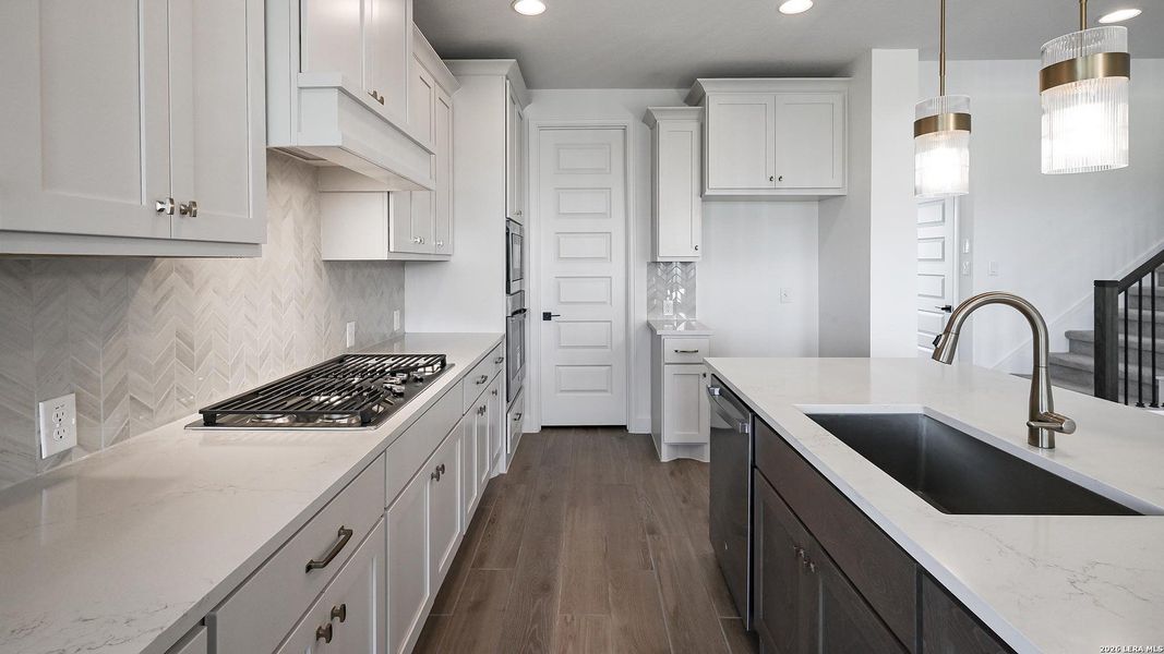 Furnished interior view inside a new home in Homestead, Schertz (Image 15).