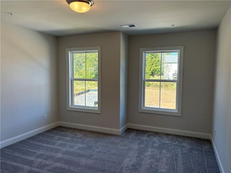 Spacious, unfurnished interior of a new home in , Marietta (Image 8).