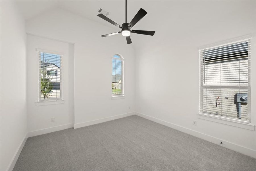 Spacious, unfurnished interior of a new home in Birdsong, Mansfield (Image 33).