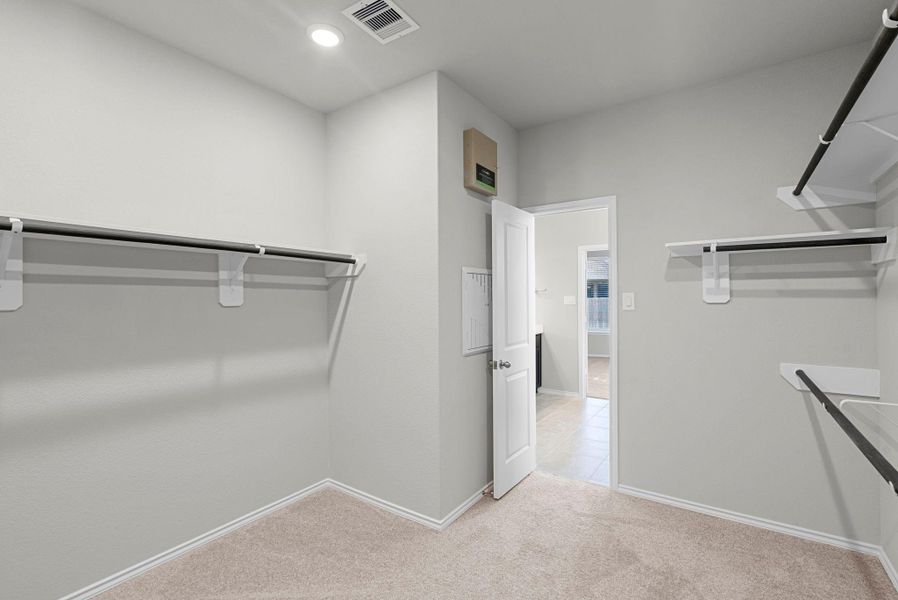 Spacious, unfurnished interior of a new home in The Trails 50', New Caney (Image 24).