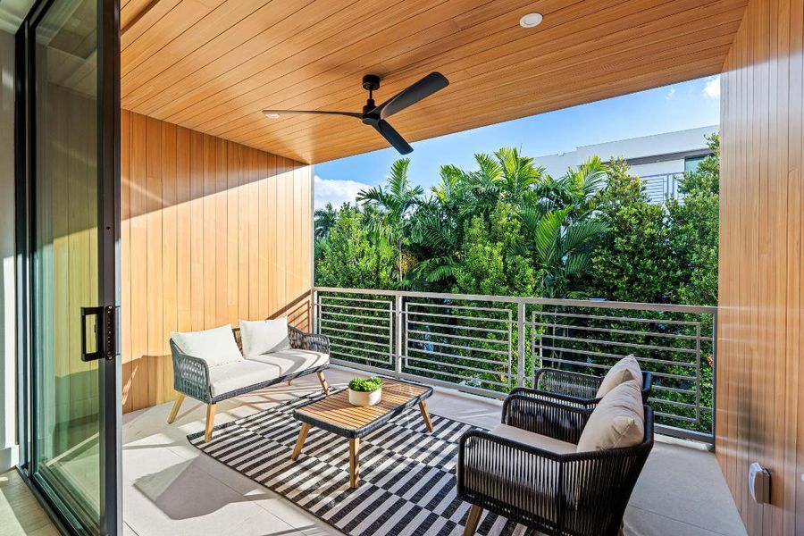 mls_PRIMARY_BALCONY_DT