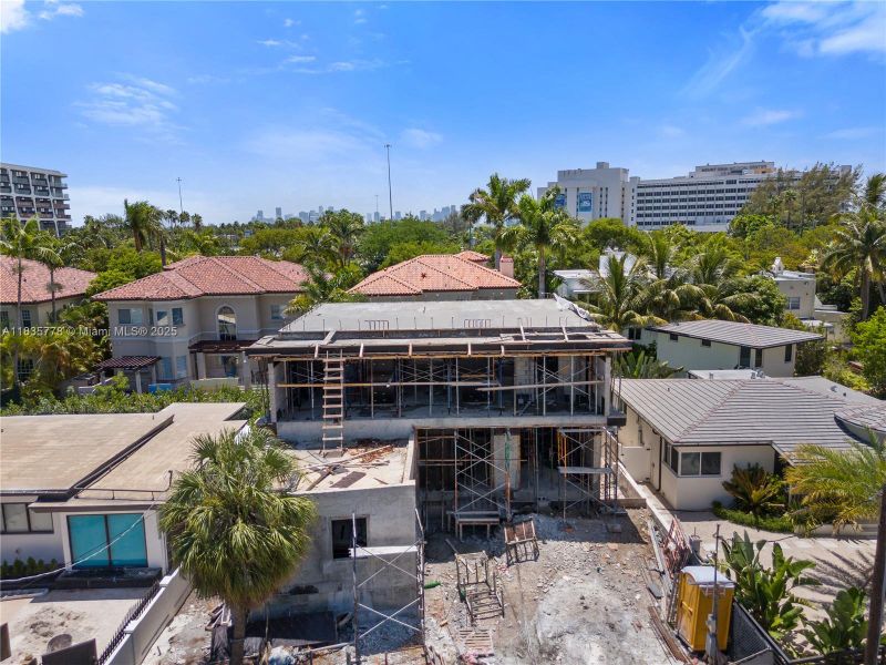 Exterior details and patio area of a home in , Miami Beach (Image 17). Exterior details and patio area of a home in , Miami Beach (Image 17).
