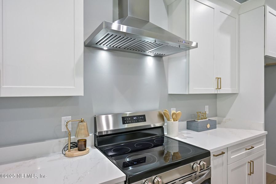 Close-up of interior finishes inside a home in , Jacksonville (Image 21).