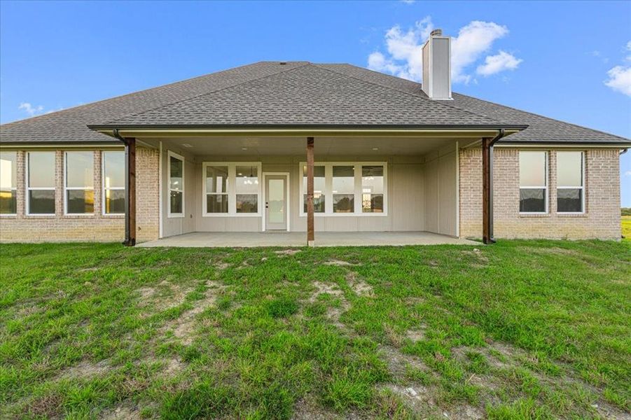 Exterior details and patio area of a home in , Corsicana (Image 4). Exterior details and patio area of a home in , Corsicana (Image 4).