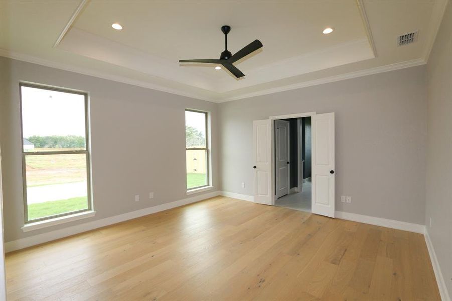 Spacious, unfurnished interior of a new home in , Tyler (Image 22).