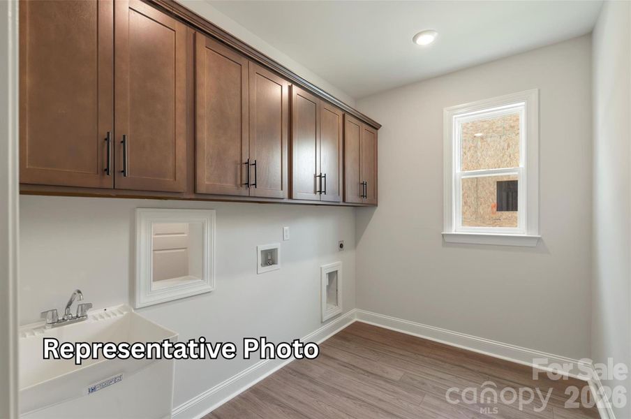 Furnished interior view inside a new home in Robinson Oaks, Gastonia (Image 11). Furnished interior view inside a new home in Robinson Oaks, Gastonia (Image 11).