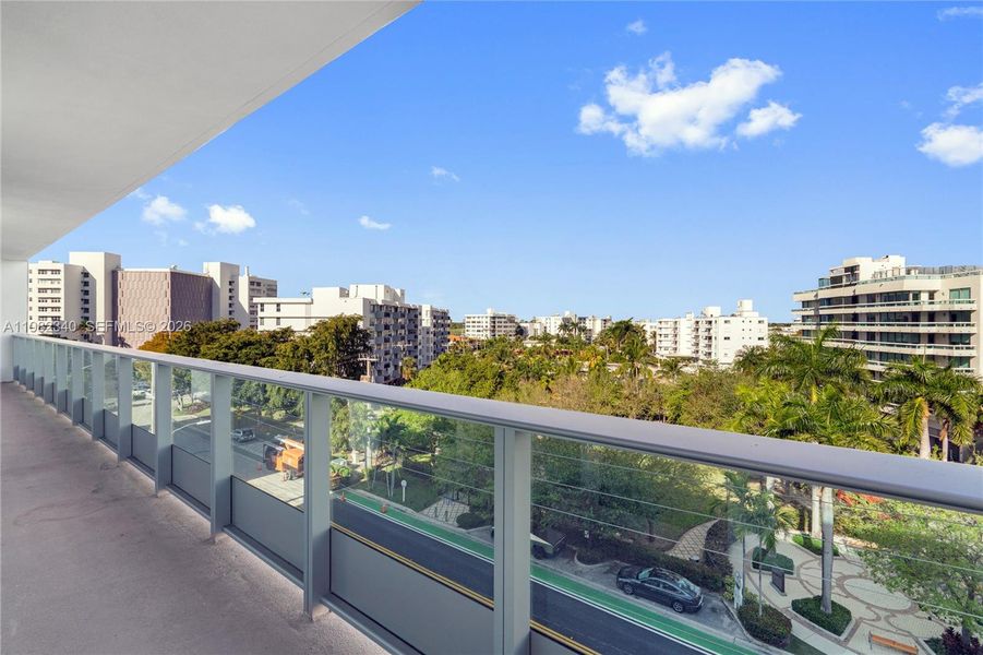 Condo located in Bay Harbor Islands, FL showcasing its design and architecture (Image 23).