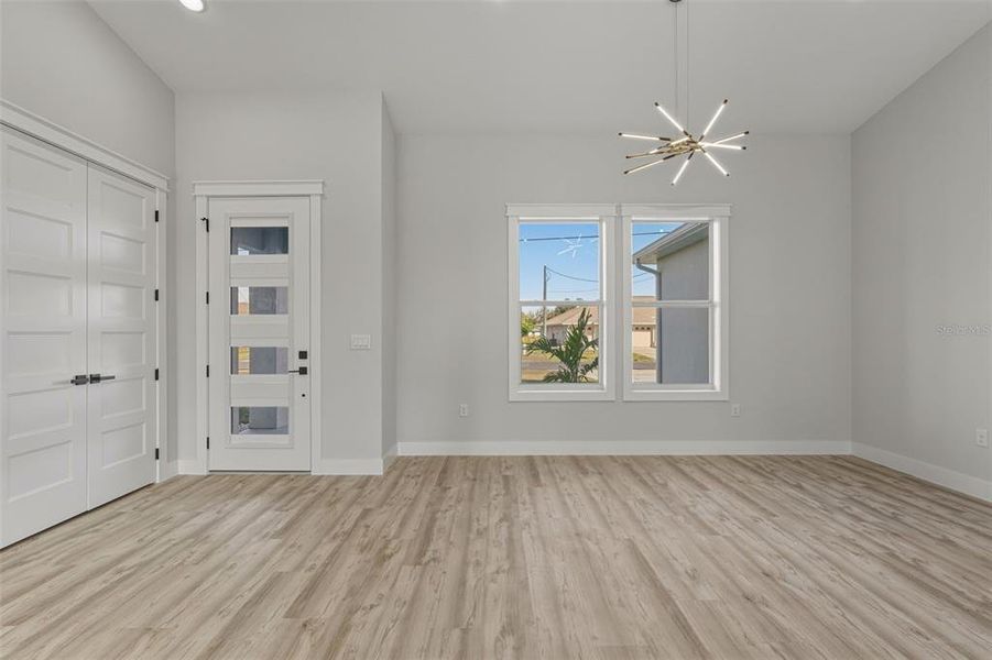 Spacious, unfurnished interior of a new home in , Rotonda West (Image 43).