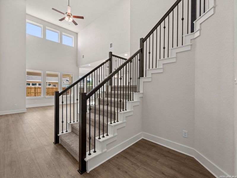 Spacious, unfurnished interior of a new home in Veranda, San Antonio (Image 23).