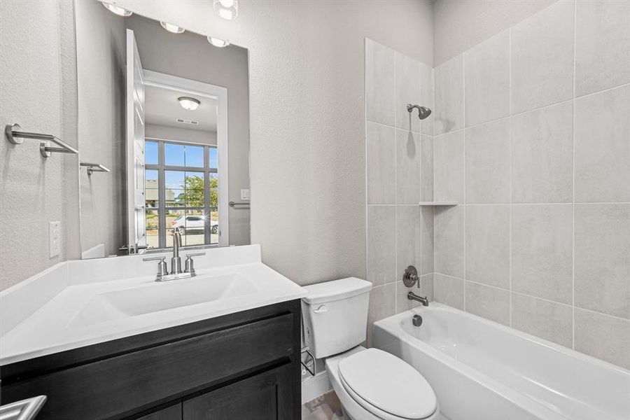 Furnished interior view inside a new home in Sandbrock Ranch, Aubrey (Image 6).