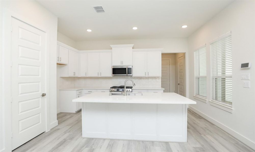 Furnished interior view inside a new home in Independence Heights, Houston (Image 16).