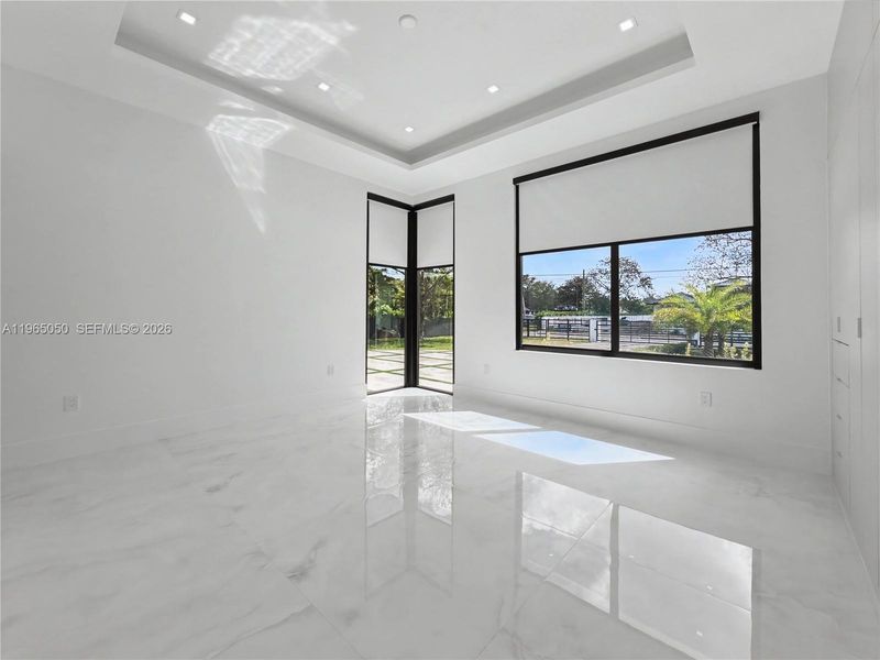 Spacious, unfurnished interior of a new home in , Miami (Image 50).